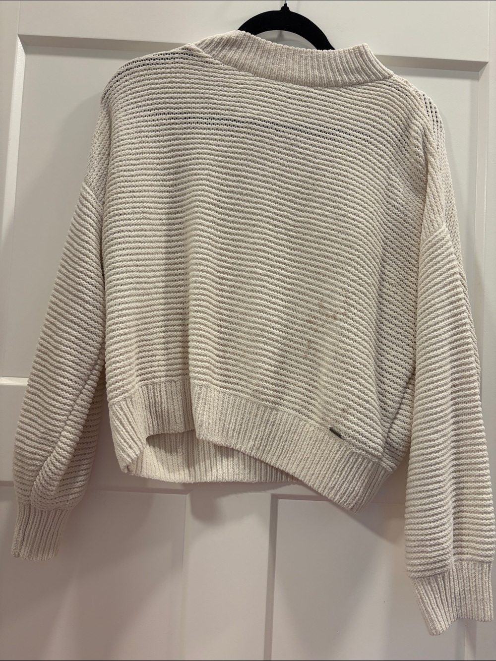Hollister Cream Ribbed Crewneck Sweater